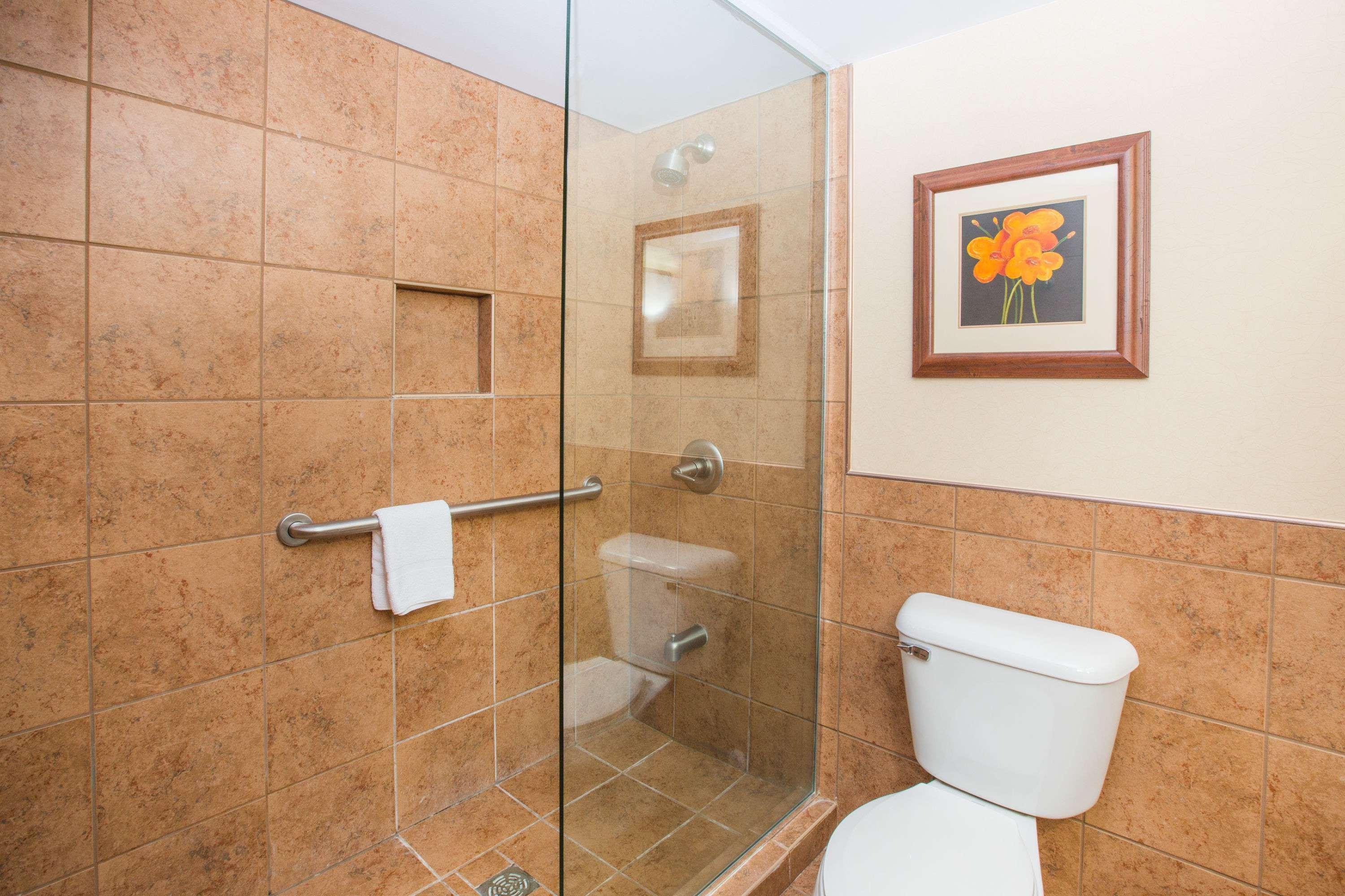 Ramada By Wyndham Des Moines Tropics Resort & Conference Ctr Urbandale Εξωτερικό φωτογραφία