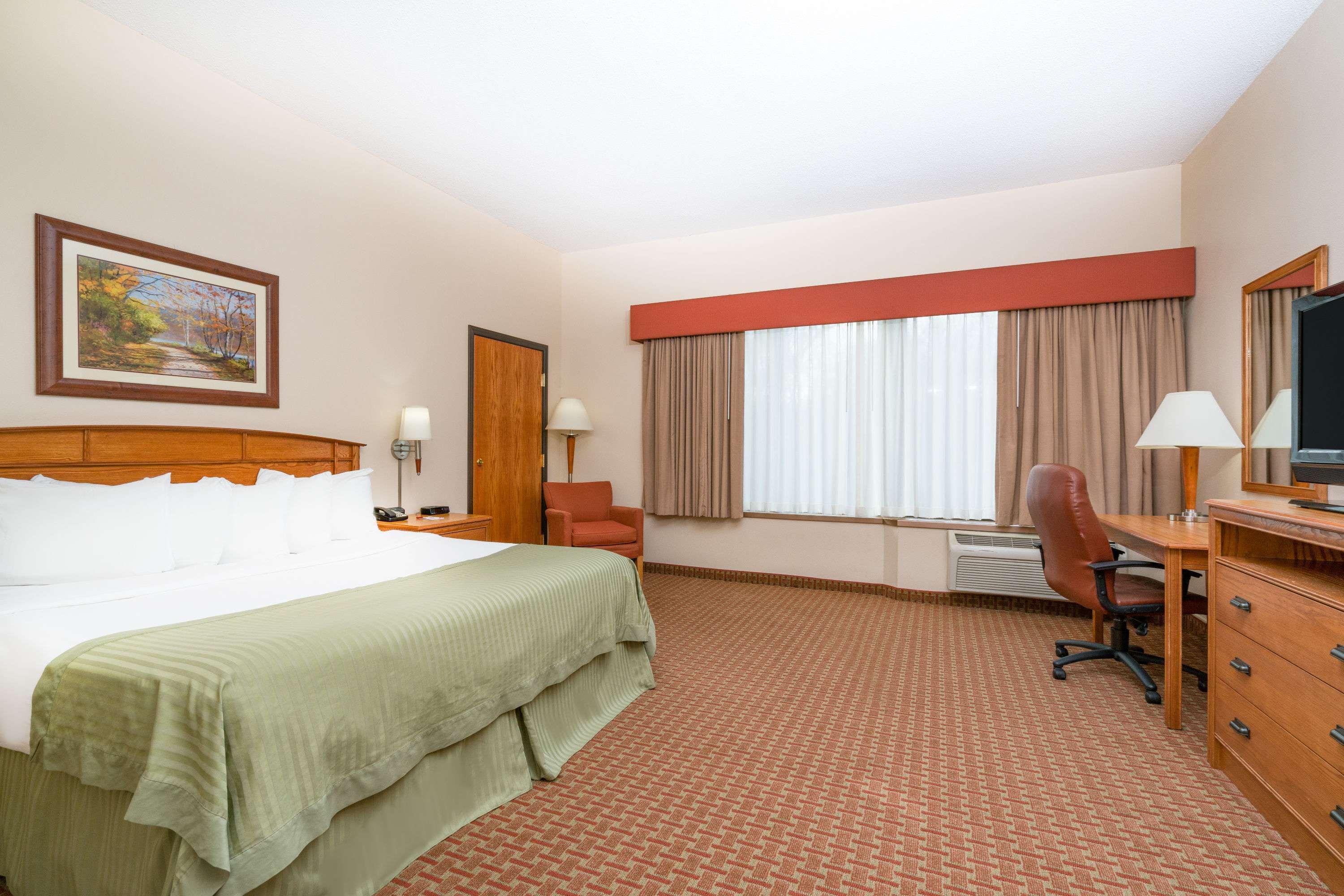 Ramada By Wyndham Des Moines Tropics Resort & Conference Ctr Urbandale Εξωτερικό φωτογραφία